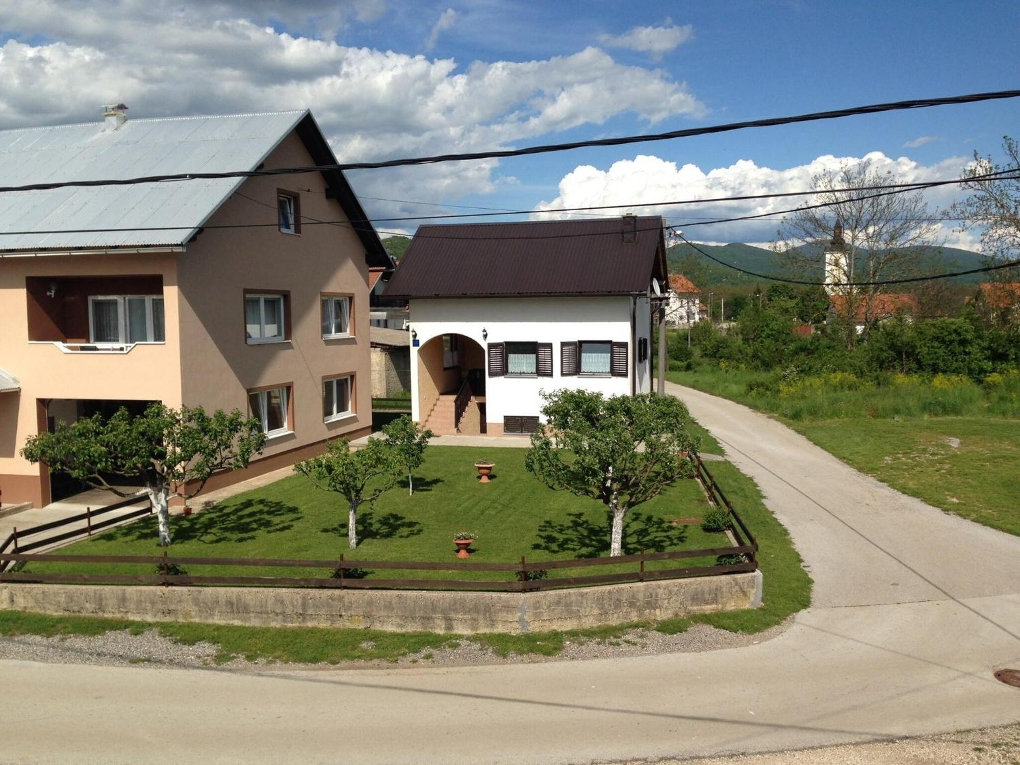 Quiet Country Side Cottage Near Nature Park Velebit Lovinac  Exterior foto